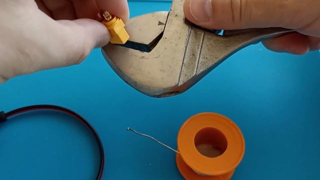 PTS200 Soldering Station. Part 1. Unboxing And Soldering.