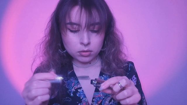 АСМР/ASMR ТРЭШ САЛОН ИЛИ КЛИЕНТ – СДЕЛАЮ ТЕБЕ МАКИЯЖ смотреть онлайн
