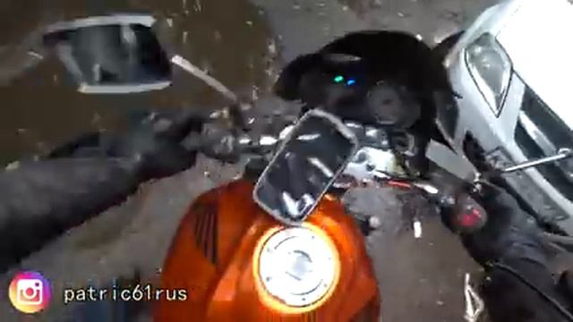 [Осмотр] Honda Hornet CB600f | Так ли он универсален? смотреть онлайн