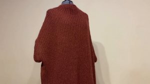 Стильная безрукавка оверсайз из роскошного сочетания пряжи. Подробности вязания