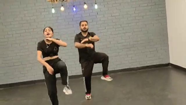 KHABBI SEAT / AMMY VIRK / VIDEO COVER BY STEP UP DANCE STUDIO смотреть онлайн