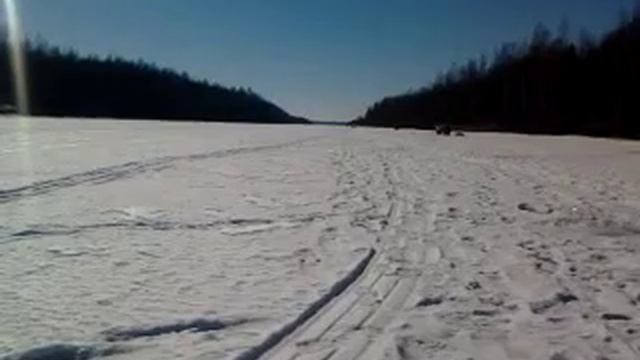 Зимняя рыбалка на Леща, на канале в д.Карманово Смол.области смотреть онлайн