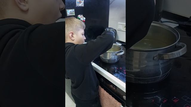 готовим простой ужин вместе с Никиториком смотреть онлайн