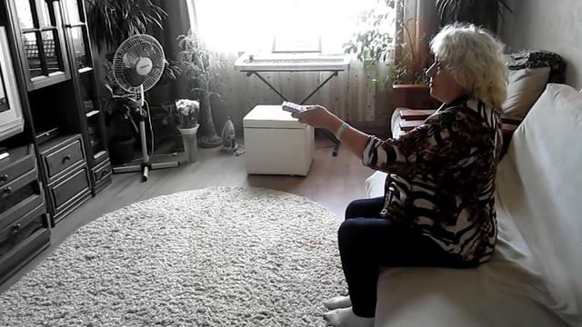 Наверно, потому что Бабуля Маша! смотреть онлайн