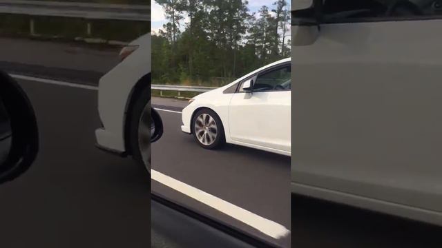 2012 civic si vs 2007 vw Gti. смотреть онлайн