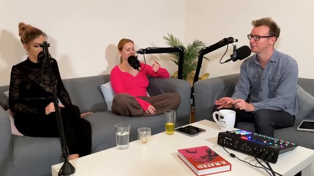 More on Rocco Siffredi and another girl speaks out against him - LustCast Ep 26 смотреть онлайн