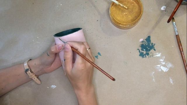 Что сделать из самозатвердевающей глины? Настенный декор, стаканчик и блюдо для фруктов смотреть онлайн