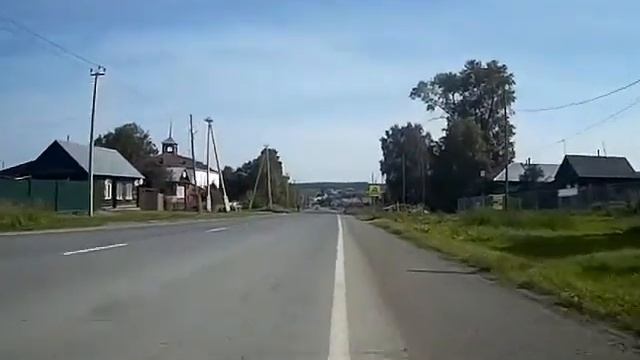 Чёрная кошка перебежала дорогу перед колёсами смотреть онлайн