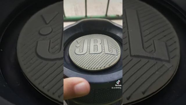 JBL bass test Xtreme 2 смотреть онлайн