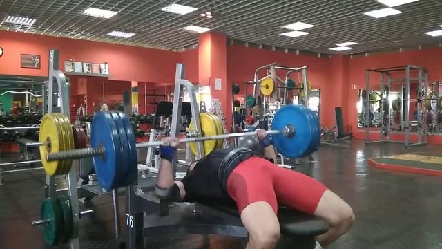 Жим штанги лёжа 140 кг 4 по 8 (4) смотреть онлайн