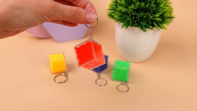 Брелок-головоломка "Лабиринт" смотреть онлайн