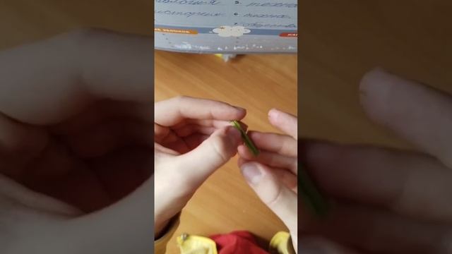 Как сделать свистульку из плода акации смотреть онлайн