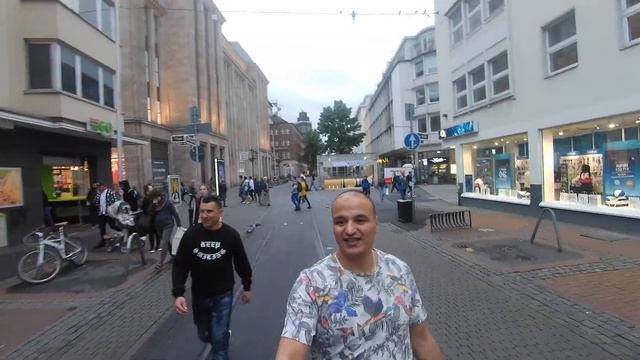 Düsseldorf Altstadt смотреть онлайн