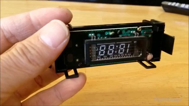 Toyota Camry 1999 Clock Repair Reseat dash clock fell out of the mount. Clock dimming issue. смотреть онлайн
