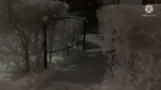 Всех с праздником , друзья! 31 декабря 2021 г. Адамовка вечером.Оренбургская обл. смотреть онлайн