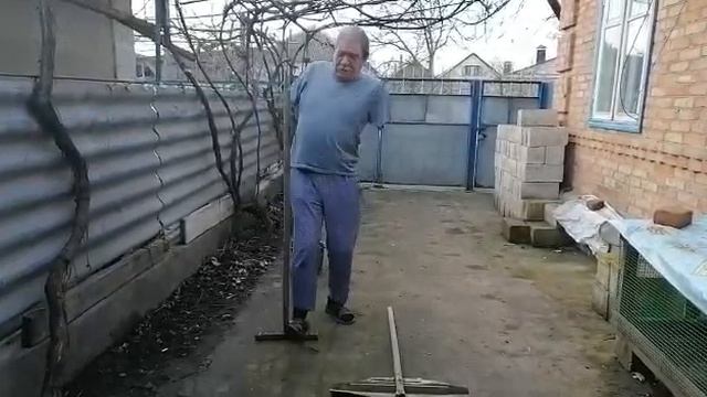 КАК ПОДНЯТЬ ИНВЕНТАРЬ РАБОЧИЙ - БЕЗ РУК смотреть онлайн