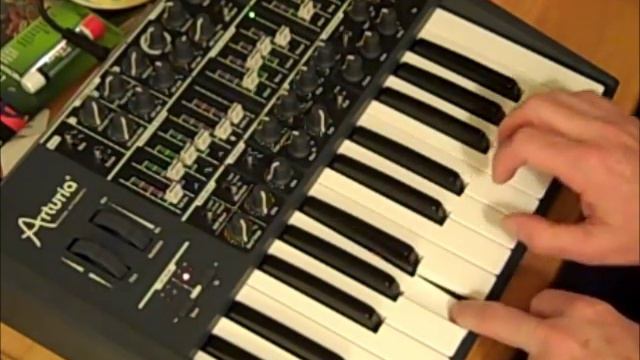 Arturia MiniBrute Female Choir Patch (Vox Humana) смотреть онлайн