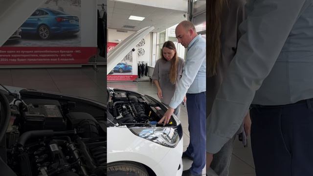 Что может быть приятней нового автомобиля и его счастливого владельца
#Shorts смотреть онлайн