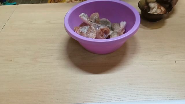 Куриные окорочка жареные на мангале. Маринад из того что было. #курица#намангале#еда смотреть онлайн