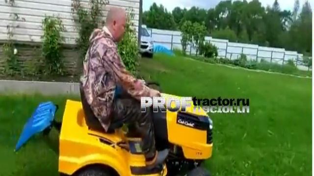 Дефлектор для садового трактора CubCadet своими руками.mp4