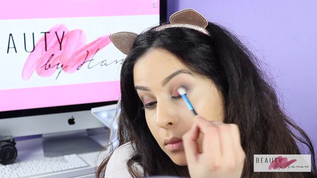 PINK HUDA BEAUTY MAKEUP TUTORIAL | TEXTURED SHADOWS ROSE GOLD EDITION смотреть онлайн