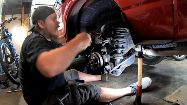 2002-2005 Ford Explorer Rear Wheel Bearing & Brakes DIY смотреть онлайн