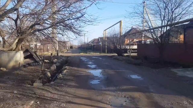 Влог# 195 Переезд на юг☀️ЗАКУПКИ на рынке???? УСТАНОВКА насосной станции?ДЕЛАЕМ полочки в КЛАДОВКЕ смотреть онлайн
