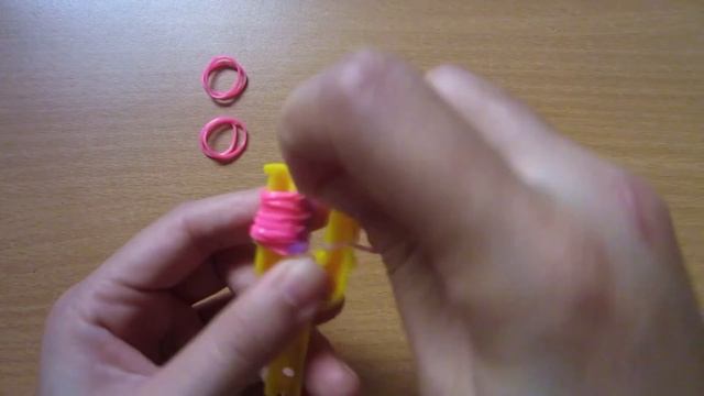 Rainbow Flower Charm/Ring with Mini Loom SUPER EASY смотреть онлайн