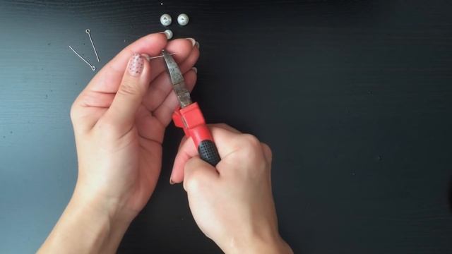 How to Make Pearl Earrings in 3 Minutes. DIY Craft Ideas. смотреть онлайн