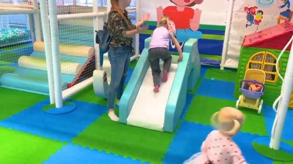 София и Ника собрались в отпуск. Софунья Шалунья(ПЕРЕЗАЛИВ)