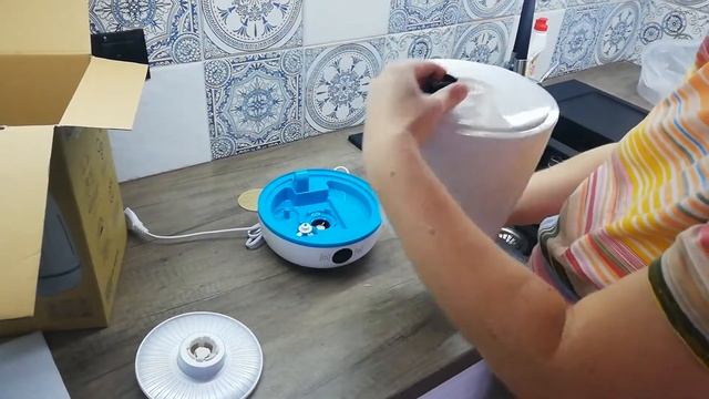 Распаковка - Ультразвуковой увлажнитель воздуха Scarlett SC-AH986E11 смотреть онлайн