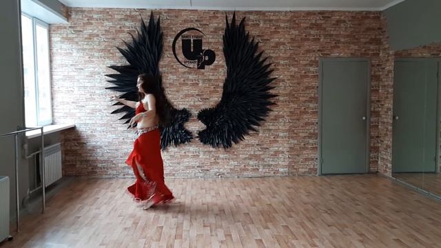 Baladi прогрессия Хореография: Екатерина Новоселова и мой кусочек импровизации смотреть онлайн