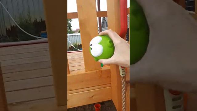 Ам Ням на детской площадке. смотреть онлайн