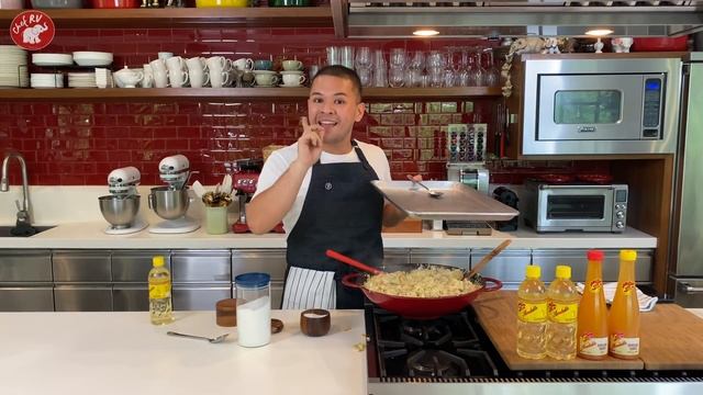 CHICKEN EMPANADA смотреть онлайн