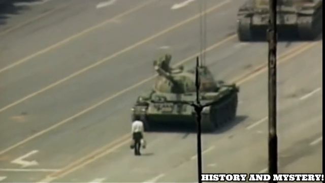 One Man VS Chinese tanks, The Tiananmen Square protests,"TANK MAN" full information with subtitles смотреть онлайн