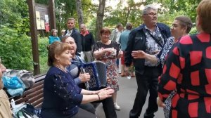 Измайловский пятачок, Гармонист Иван Киселёв