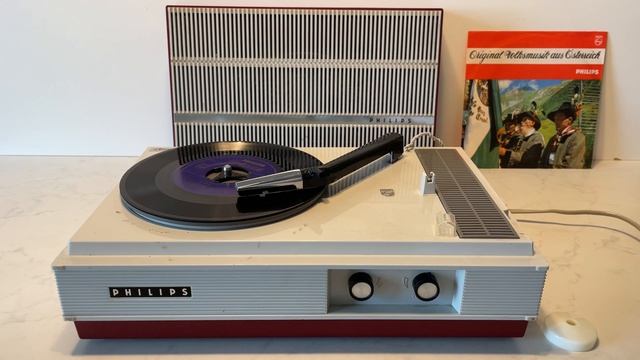 Philips All Transistor AG 4331 Plattenspieler смотреть онлайн