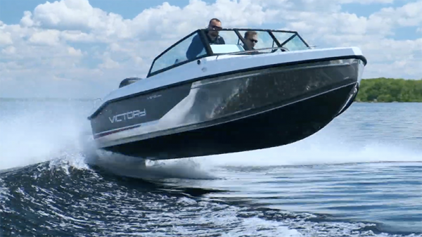 Катер комбо Victory Boats V570 Open Алюминий + Пластик. Обзор