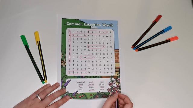 Using Spelling, Phonics and Grammar Word Searches смотреть онлайн
