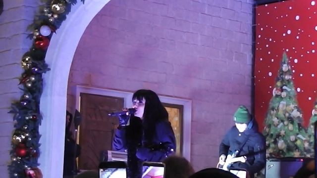 Юлия Волкова (ex-T.A.T.U) Гольяновский пруд 3.01.2020 (1) смотреть онлайн