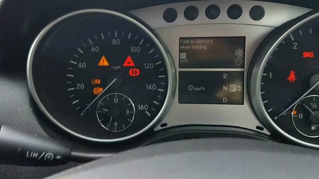 Mercedes ML M Class How to Activate Folding Mirrors When Locking смотреть онлайн