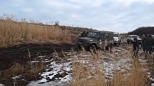 Танки на снегу 22.12.2013 УАЗ смотреть онлайн