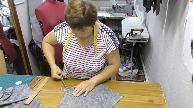 Как вшить рукава и исправить дефекты рукава в трикотажном платье. смотреть онлайн