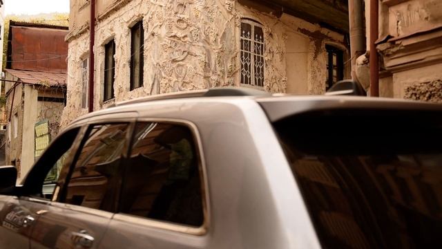 A Street Corner in Tbilisi | Georgia смотреть онлайн