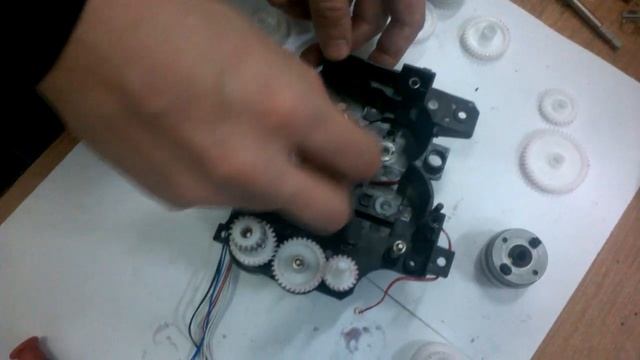 разбор блока муфт (редуктора) Kyocera 1120/2035/1128/1135/2535 смотреть онлайн
