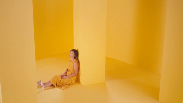 Jill Andrews - Connection (Official Music Video) смотреть онлайн