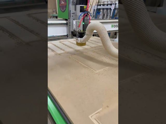 Woodtec HA-2030 с Автосменой на мебельном предприятии РАЗДОРСКИЙ в Мичуринске Качество отличное смотреть онлайн