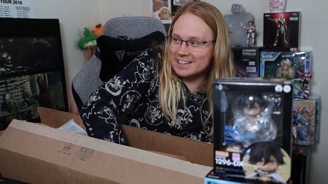 Goodsmile BIG $100 Mystery Box - What TRASH did I get?! смотреть онлайн