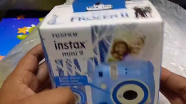 Unboxing Polaroid Frozen 2 Limited Edition Instax 9 Mini смотреть онлайн