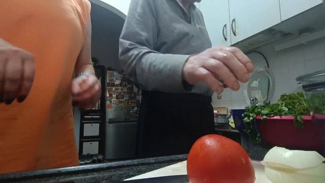 Хашлама (тушёная баранина с овощами). Готовим с Рафаэлем. смотреть онлайн